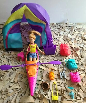 美泰芭比娃娃 Let's Go 皮划艇营地独木舟 12 英寸 2013 带配件。 干净! — 第 1/4 张图片