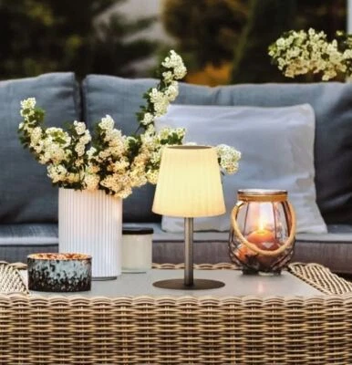 SOLAR Tischlampe Outdoor Terrasse Camping Nachtilicht USB Tragbar Bett Lampe - Bild 1 von 4