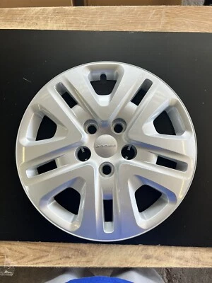 DODGE JOURNEY  17" Bolt-on Hubcap Wheelcover Factory Original 8046B - Image 1 of 4