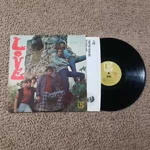 LOVE ~ SELF-TITLED LP ~ ELEKTRA EKL-4001 ~ Rare Orig. PSYCH GOLD LABEL - Picture 1 of 3