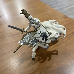 Papo Knight and Horse Unicorn Mint Condition - Picture 1 of 3