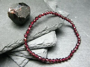 Bracciale originale granato ~ 7,5 pollici ~ 4 mm perline sfaccettate - Foto 1 di 3
