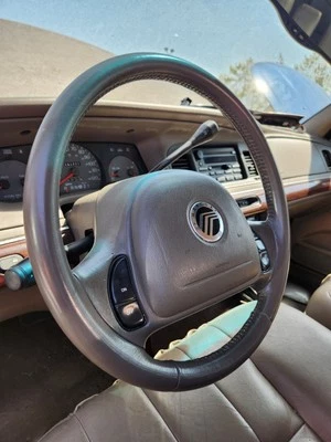 Volante Fair Greystone 98-2004 Mercury Grand Marquis Ford Crown Victoria Foto 1 de 4