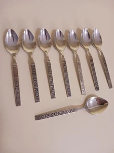 Vintage Oneida Community Stainless Flatware Isabella Pattern Eight Teaspoons - Picture 1 of 5