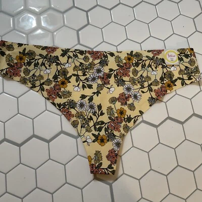 Tanga Flirtitude corte láser panty XXL blanco caramelo floral  Foto 1 de 3