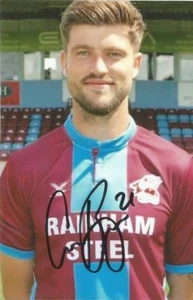 SCUNTHORPE: CAMERON BURGESS SIGNED 6x4 PORTRAIT PHOTO+COA - Picture 1 of 1