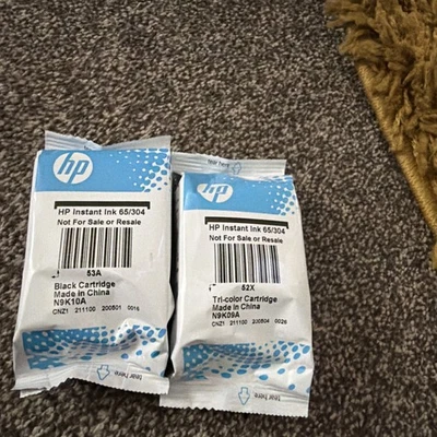 HP Instant Ink 65/304 Tri Colour & Black Tintenpatrone Instant Ink versiegelt  - Bild 1 von 3