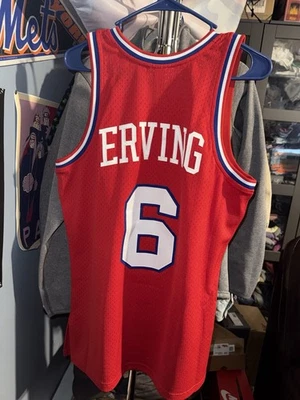 Mitchell & Ness Julius Erving Philadelphia 76ers Swingman Jersey Size M - Image 1 of 4