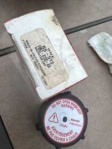 FORD MERCURY F8RZ-8100-AA MOTORCRAFT RS513 RADIATOR ENGINE COOLANT FLUID CAP NEW - Picture 1 of 7