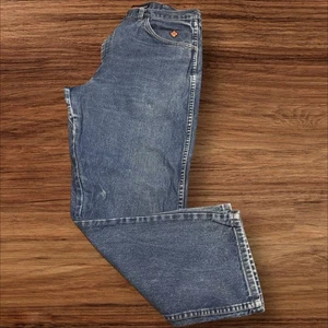 Wrangler | Pantalones de mezclilla de corte relajado FR | Hombres Talla 36x30 - Imagen 1 de 7