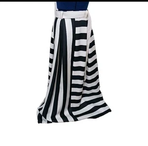 Tov Holy Tiffany Skirt in Black and White Striped 42 Belted Stripes Size 10 - Picture 1 of 13