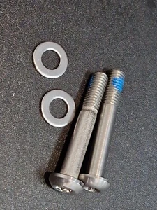 2 x Sram 32mm rear flat mount brake mounting bolts with washers - Picture 1 of 1