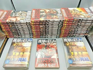 Attack on Titan 1-34 set completo Ending Beginning Special Edition Japan Manga - Foto 1 di 11