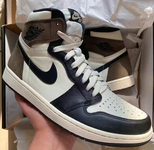 nike mocha 1s