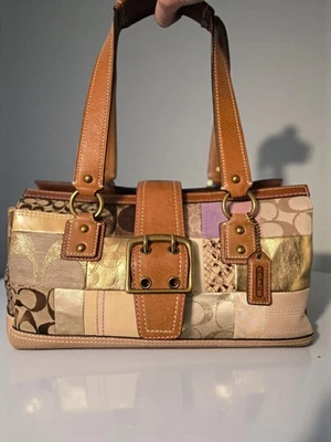 漂亮蔻驰卡其色拼贴签名麂皮绒威士忌皮革装饰挎包托特包 — 第 1/4 张图片