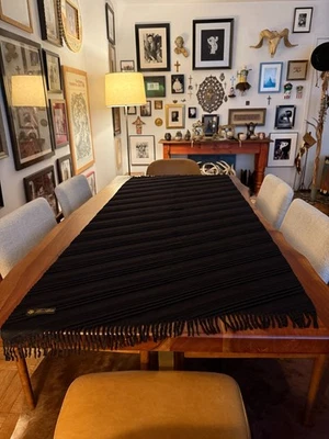 Impresionante bufanda negra de peso pesado con textura Loro Piana Foto 1 de 4