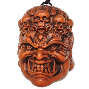 GY004 - 5x3,5x3,5 CM Netsuke Intaglio Legno Bosso: Collana Maschera Diavolo Gotica Fudo - Foto 1 di 6