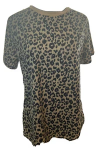 Camisa mediana Blooming Jelly para mujer con estampado de leopardo cuello redondo manga corta - Imagen 1 de 9