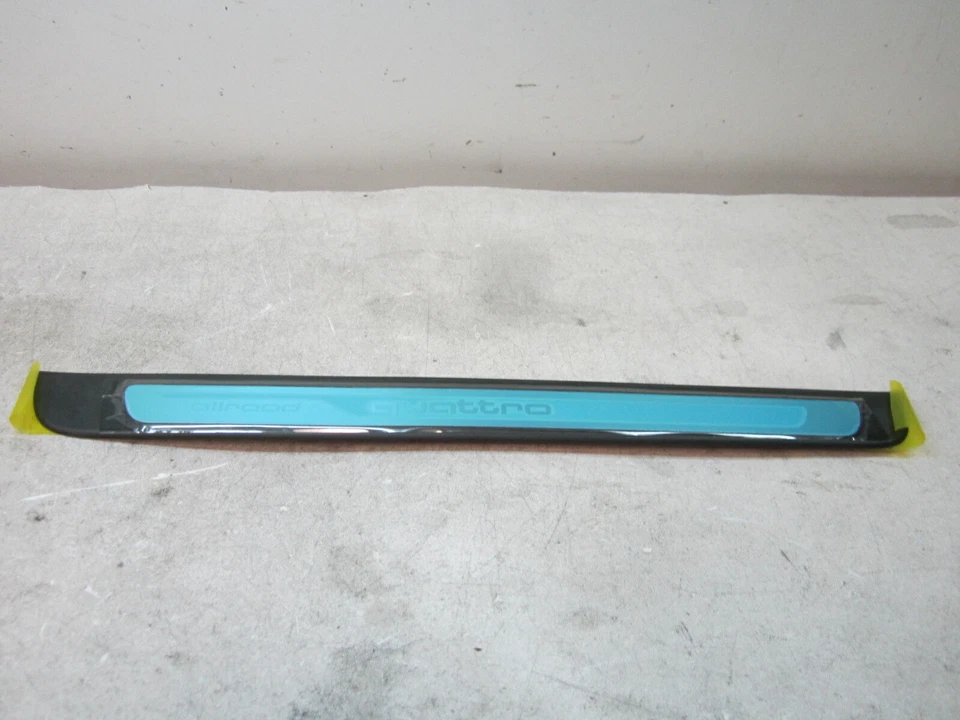 em905227 Audi A4 Quattro 2009 2010 2013 2015 2016 Front RH Door Sill Plate OEM — 第 1/4 张图片