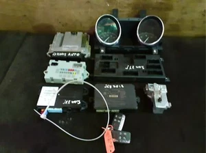 JAGUAR XE X760 2.0 DIESEL AUTOMATIK MOTORSTEUERGERÄT KIT GX73-12C520-FAF - Bild 1 von 8