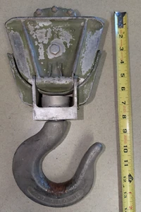 VIntage Yale & Towne, Hinged Snatch Block / Block and Tackle with Hook - Picture 1 of 11