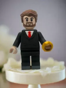 3D-gedruckte Bräutigam große Maßstab 8,5" - 9,5" Minifigur - Bild 1 von 6