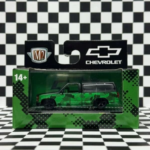 M2 Boxed - 1/64th - CHEVROLET Series - GREEN CAMO 1992 Chevrolet C1500 SS 454 - Picture 1 of 8