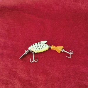 Vintage Heddon Firetail Sonic Fishing Lure White Coachdog Very Good to Excellent - Picture 1 of 5