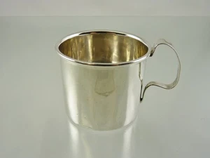 TAZZA NEONATO BORDO LAMINATO LISCIO DI INTERNATIONAL SILVER CO USA - Foto 1 di 6