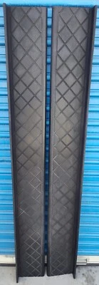 2008 - 2015 年日产 Armada 原始设备制造商跑步板黑色上垫 LH 和右手对 — 第 1/4 张图片