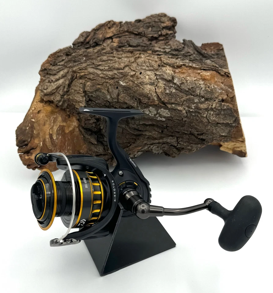 Daiwa BG 4000 Salzwasserfeste Spinnrolle - Schwarz