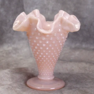 Fenton Hobnail Vase Pink Pastel  Ruffled 4" - Picture 1 of 5
