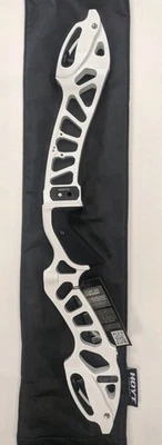 Elevador recurvo Hoyt Grand Prix XCeed RH 25" nuevo en caja blanco polar  Foto 1 de 4