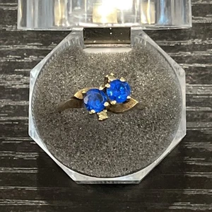 Beautiful Vintage 10K Yellow Gold Blue Sapphire And Diamond Ring Size 9 - Picture 1 of 6