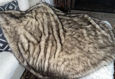 Faux Fur Throw Blanket FIELDCREST LUXURY HOME Faux Fur Blanket - Image 1 of 4