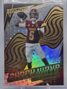 2025 Panini Revolution - Shockwave Jayden Daniels #28 - Foto 1 di 2