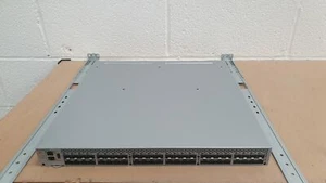 Brocade 6510 48 Port (24 Active) 16G Fibre Channel SAN Switch 16Gbps BR-6510 - Picture 1 of 3