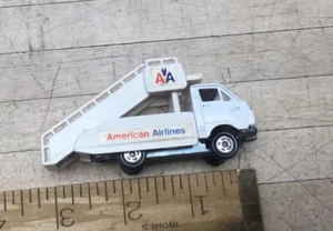Vintage Tomica #38.50 Toyota Hiace American Airlines Mobile Stairs 1/68 Diecast - Picture 1 of 6