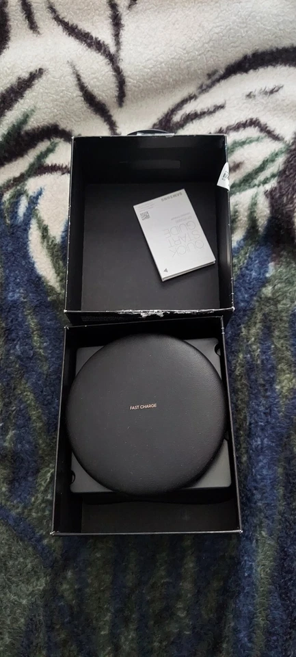 Samsung быстрая зарядка EP-PG950 (EP-PG950TBEGUS) беспроводной кабриолет - черный б/у - Изображение 1 из 1