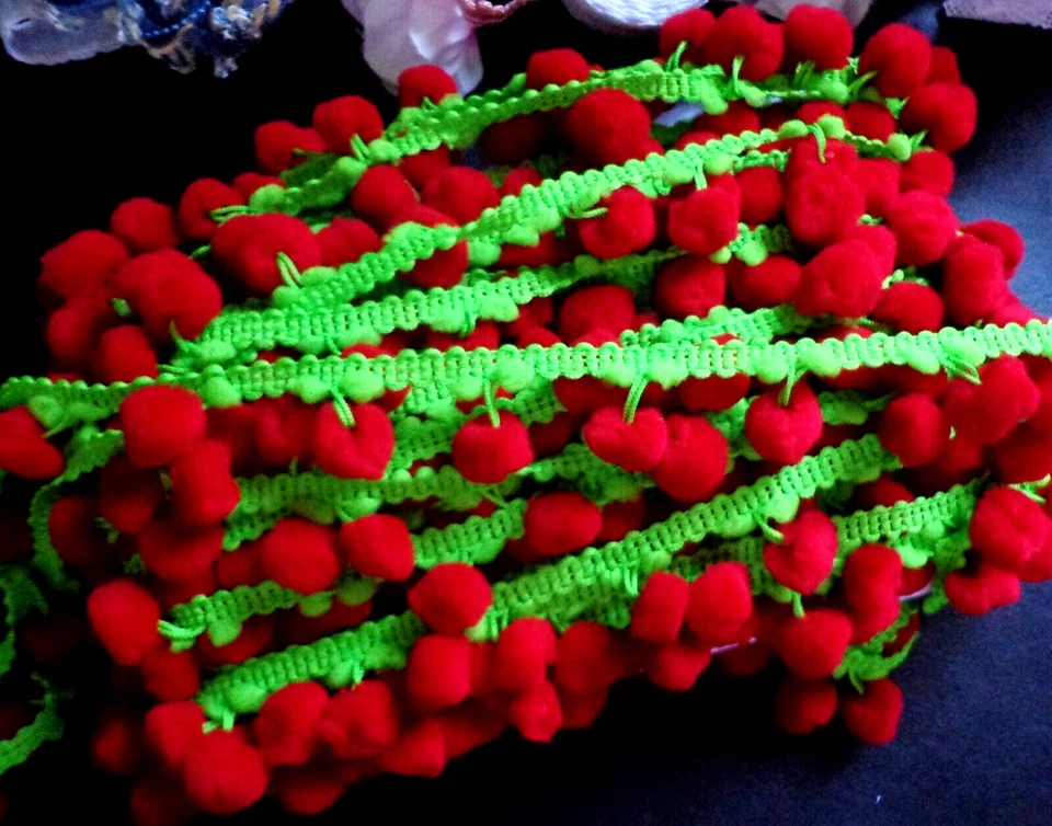 Apple/red Pom Pom Fringe, 1 inch wide (pom about 3/4") selling by the yard - Image 1 of 1