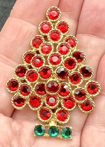 WEISS Gold Tone Red Rhinestones Christmas Tree Brooch Green Rhinestone Base 2” - Picture 1 of 6