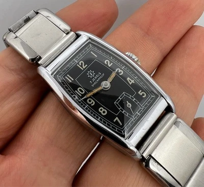 VINTAGE JUNGHANS RECTANGULAR MENS MILITARY MADE IN GERMANY TANK DOCTOR  WATCH - Image 1 of 4