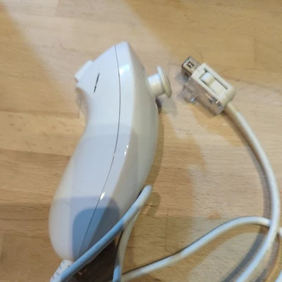 Nintendo Wii Nunchuck Controller White | Official Genuine RVL-004 Wii U Tested - Image 1 of 3