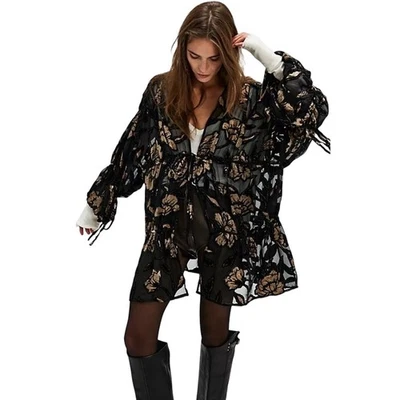 Kimono Free People Terciopelo Julieta Negro Floral Burnout Transparente Talla Única Foto 1 de 4