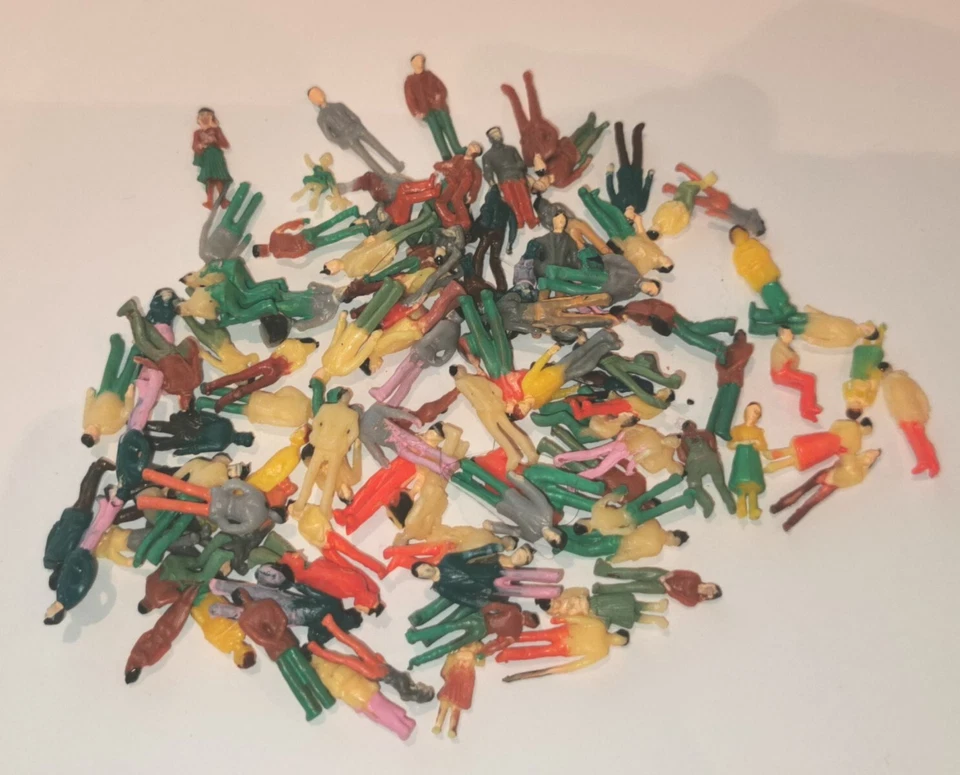 F32 - H0 Figuren sitzend nur sitzende Konvolut ideal F Waggons reisende