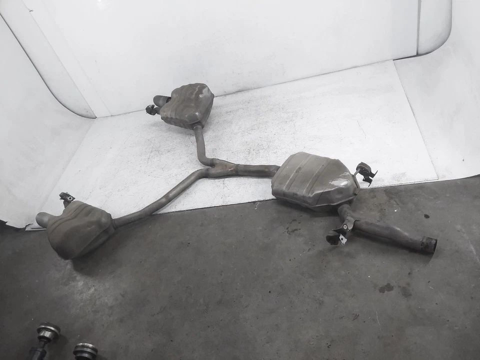 Tubo intermedio y silenciadores Audi A5 Exhuast 2012-2014 Foto 1 de 4