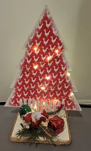 Wind Up Tin Rooster Under Christmas Tree W lights & a Present Display Art Works - Picture 1 of 7