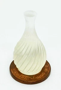 Dolls House Miniature Spiral Ornament Vase 1:12 Scale Tumdee Clear Glass Effect - Picture 1 of 1