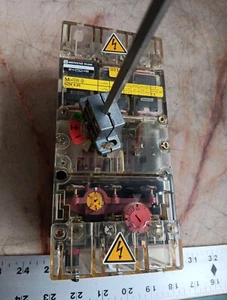 KLOCKNER MOELLER NZM 4-25 25A DISYUNTOR 3 POLOS - Imagen 1 de 8