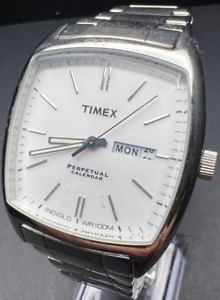 NWT NOS Men's Timex Perpetual Calendar Indiglo Analog Watch WR100M